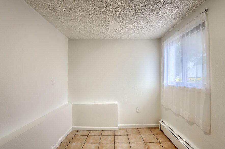 1610 Boston St, Aurora, CO à vendre - Photo de l’immeuble – Image 3 sur 16