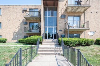 Plus de détails pour 3204 Mozart Ave, Cincinnati, OH - Logement à vendre