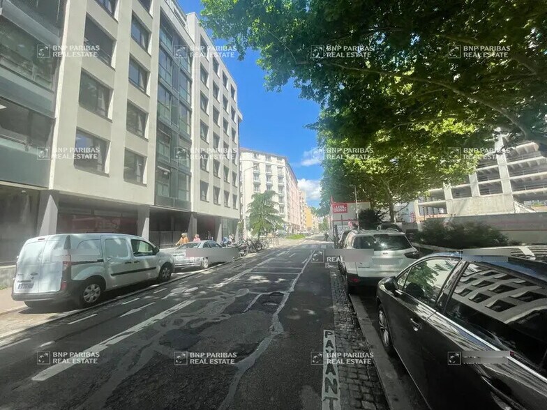 Bureau dans Lyon à louer - Photo de l’immeuble – Image 2 sur 12