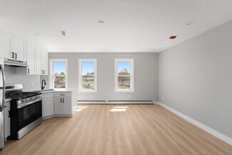 Plus de détails pour 735 Broadway, Pawtucket, RI - Logement à vendre