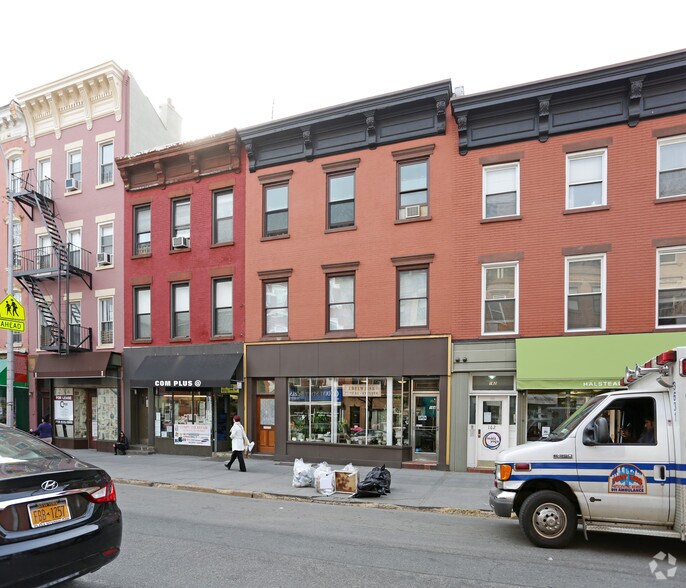 164 Court St, Brooklyn, NY à vendre - Photo de l’immeuble – Image 2 sur 7