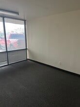 500 E Arapaho Rd, Richardson, TX à louer Photo intérieure– Image 2 sur 3