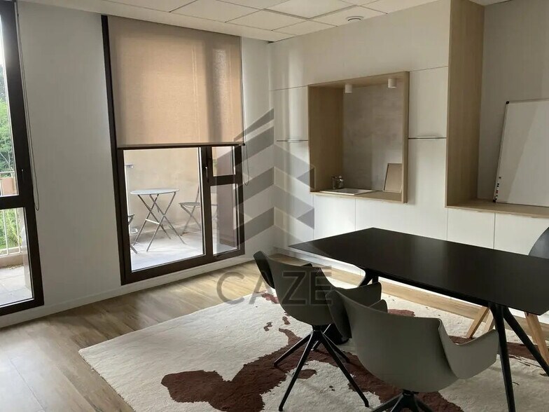 Bureau dans Mées à vendre - Photo intérieure – Image 2 sur 9