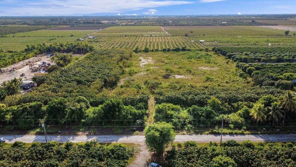 SW 212th Ave & Lucille Dr, Homestead, FL à vendre - Photo de l’immeuble – Image 3 sur 25