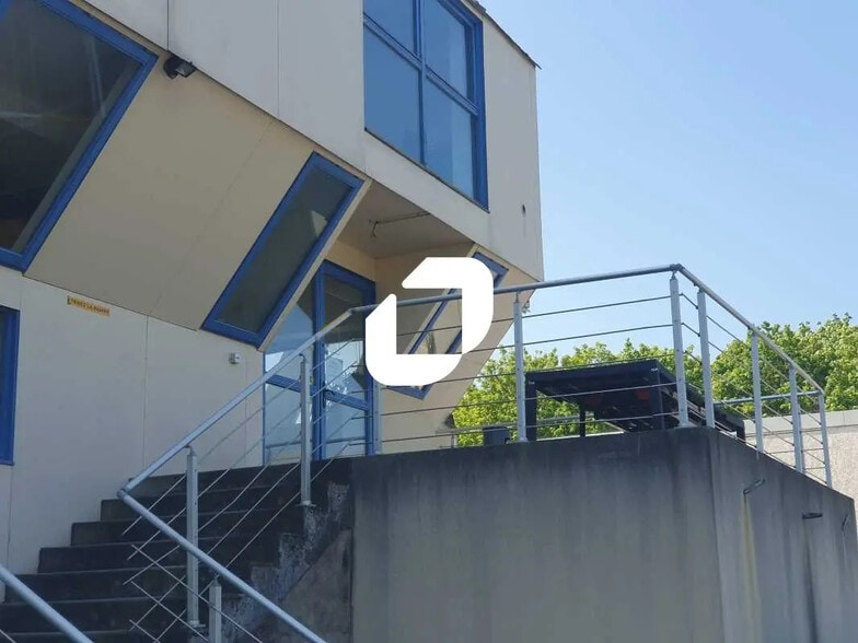 68 Rue De La Croix De L'Orme, Morainvilliers à louer - Photo de l’immeuble – Image 3 sur 11