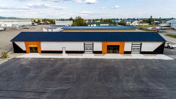 3399 Peger Rd, Fairbanks, AK à louer - Photo de l’immeuble – Image 1 sur 21