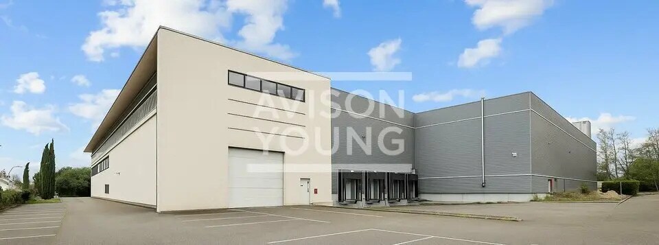 Local d’activités dans Romainville à louer - Photo de l’immeuble – Image 2 sur 2