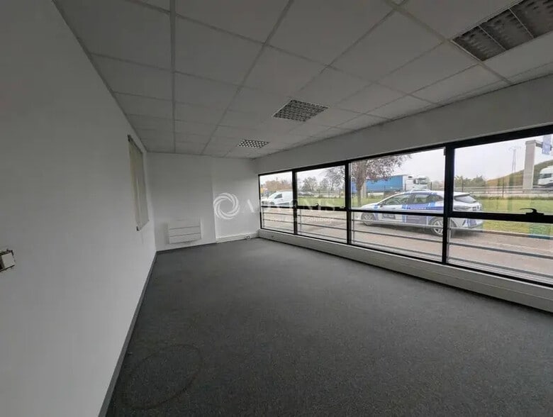 Industriel/Logistique dans Mundolsheim à vendre - Photo intérieure – Image 2 sur 6