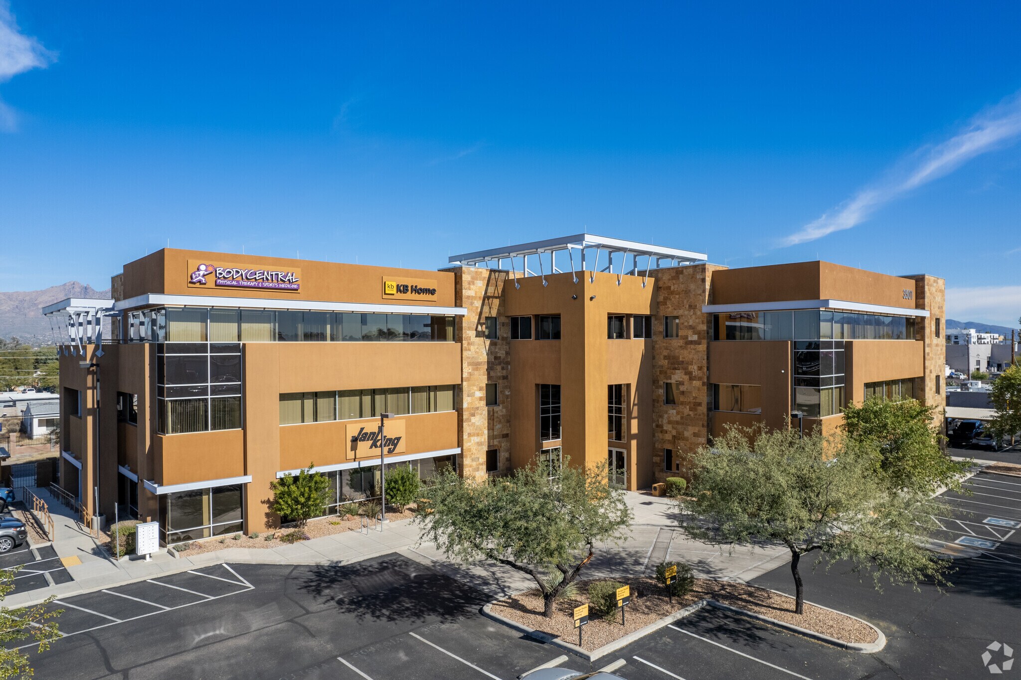 3501 E Speedway Blvd, Tucson, AZ à louer Photo de l’immeuble– Image 1 sur 7