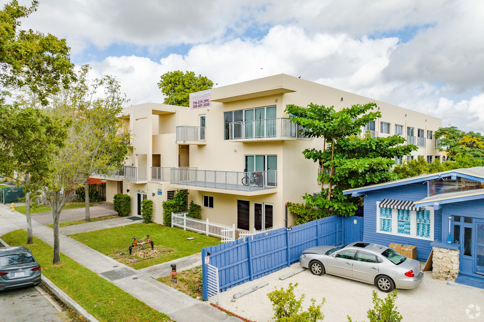1553 SW 2nd St, Miami, FL à vendre Photo principale– Image 1 sur 14