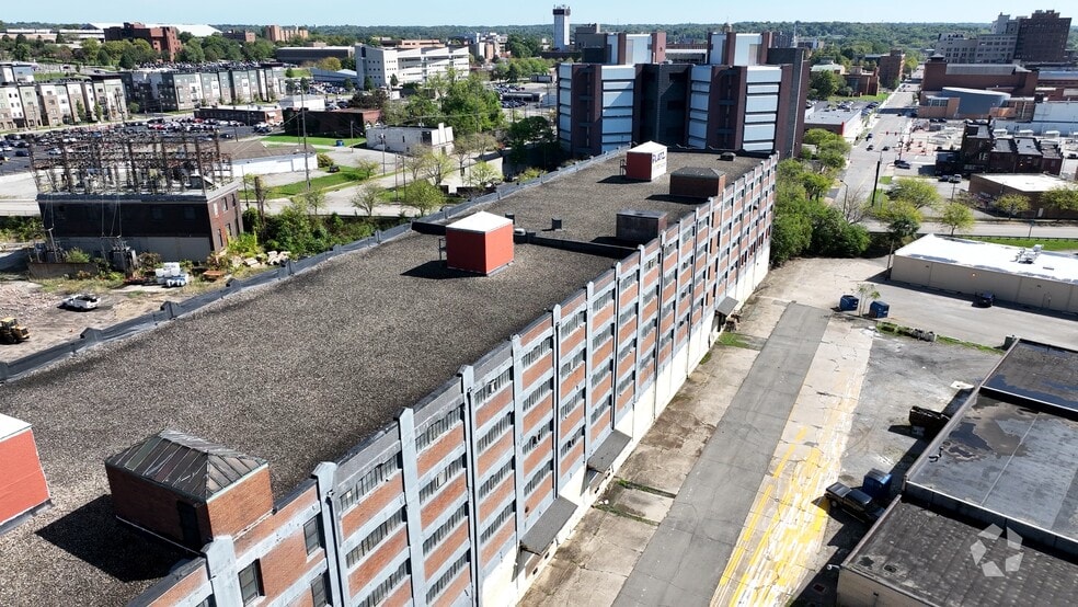 117 North Ave, Youngstown, OH à vendre - ProVideo LoopNet – Image 2 sur 29