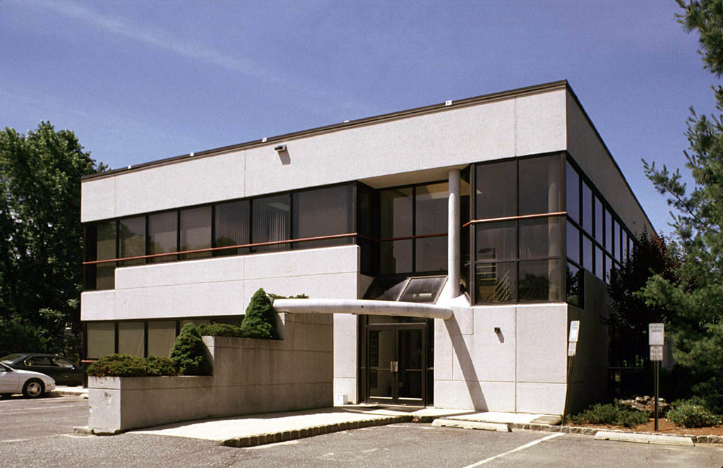 3270 State Route 27, Kendall Park, NJ à vendre Photo principale– Image 1 sur 2