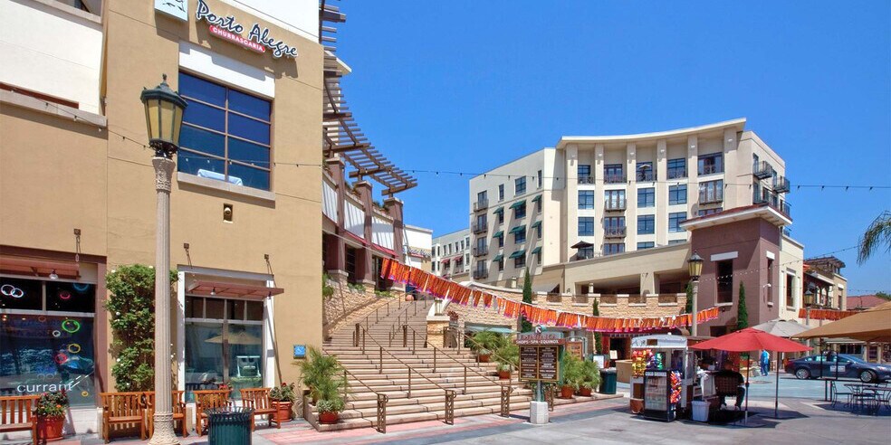 280-400 E Colorado Blvd, Pasadena, CA à louer - Photo de l’immeuble – Image 3 sur 7