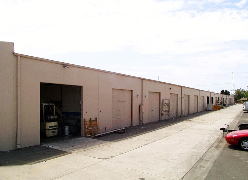 1760 Monrovia Ave, Costa Mesa, CA à louer - Autre – Image 2 sur 11