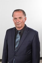 Ellis Atrat