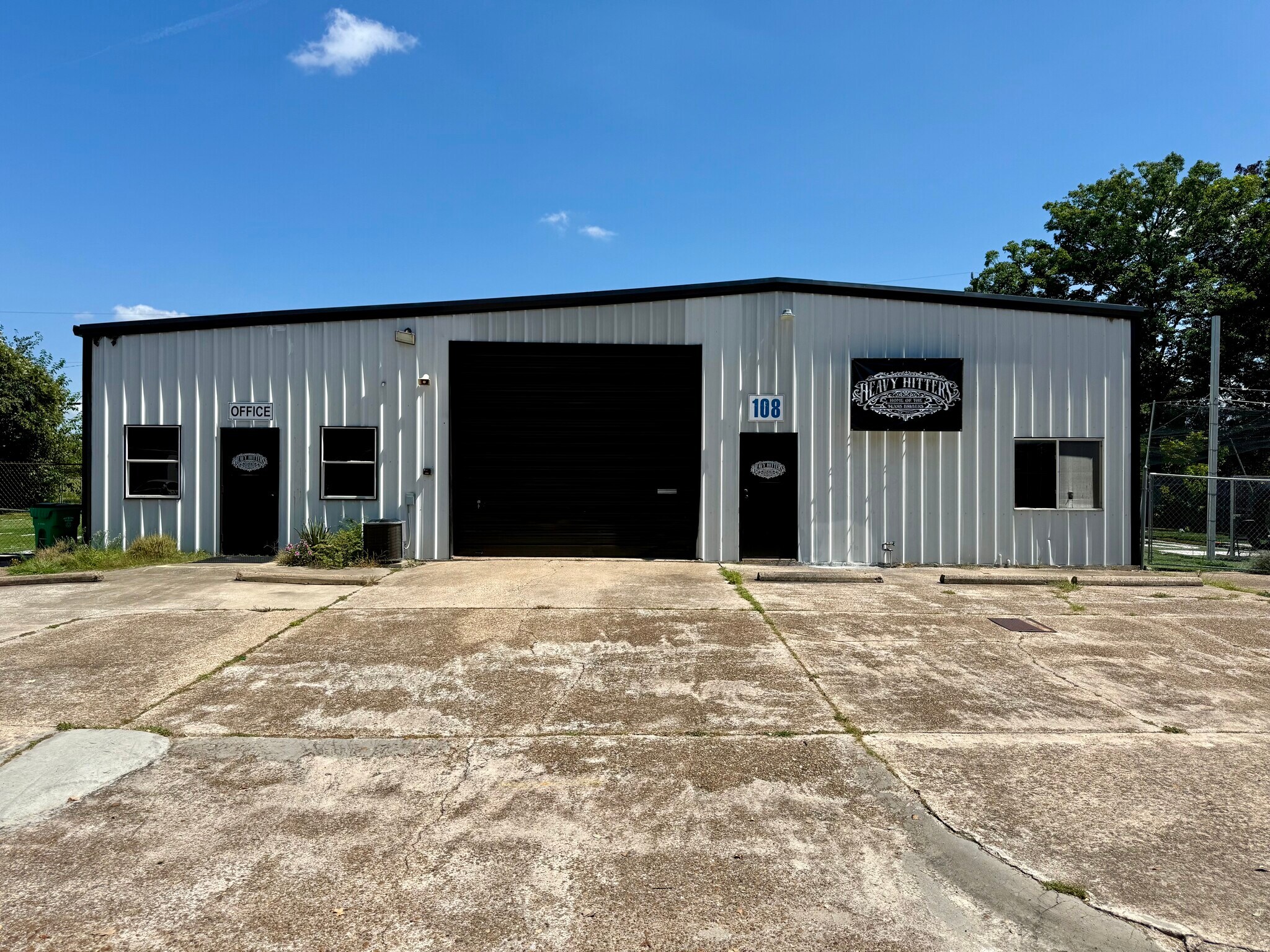 108 Schilling St, Baytown, TX à louer Photo de l’immeuble– Image 1 sur 17