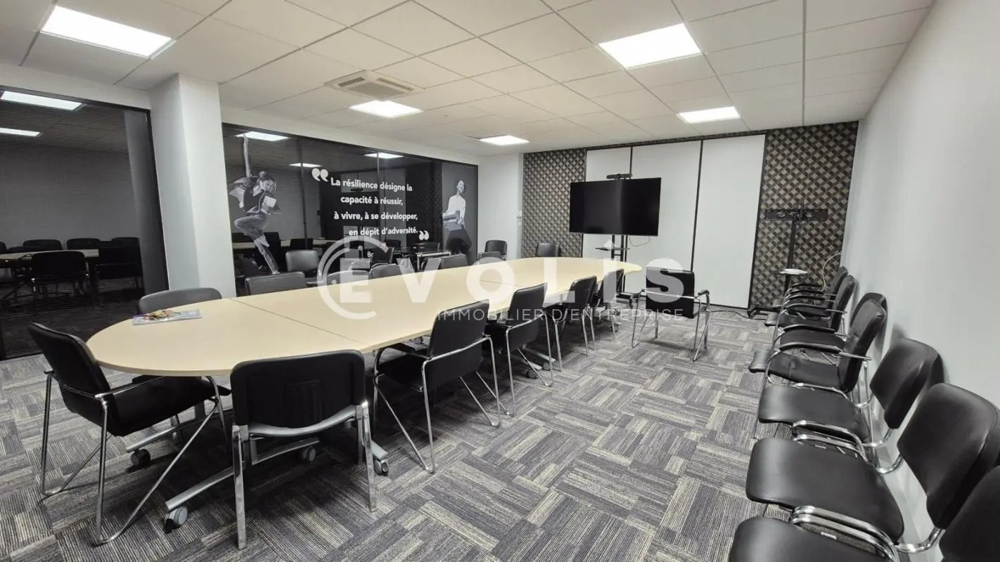 Bureau dans Jossigny à vendre Photo intérieure– Image 1 sur 16