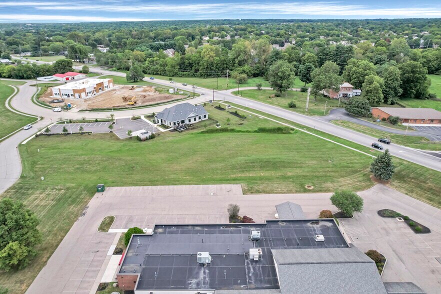 654 Luse Dr, Pickerington, OH à vendre - Photo de l’immeuble – Image 2 sur 12