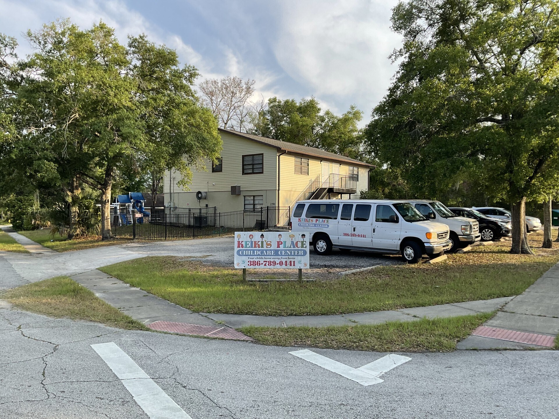2290 Florida Dr, Deltona, FL à vendre Photo de l’immeuble– Image 1 sur 2