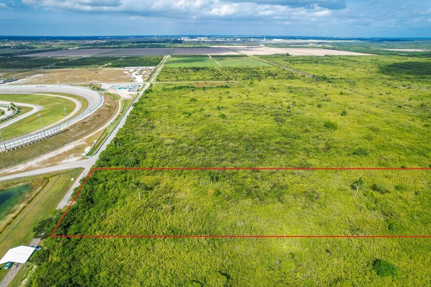 SW 132nd Ave, Homestead, FL à vendre - Photo de l’immeuble – Image 3 sur 4