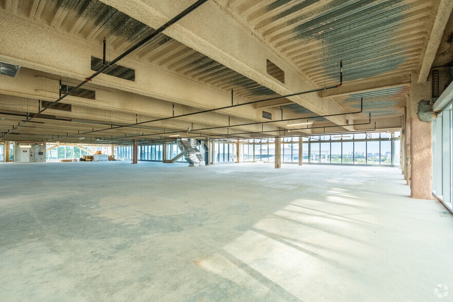 1400 NW North River Dr, Miami, FL à louer - Photo intérieure – Image 3 sur 25