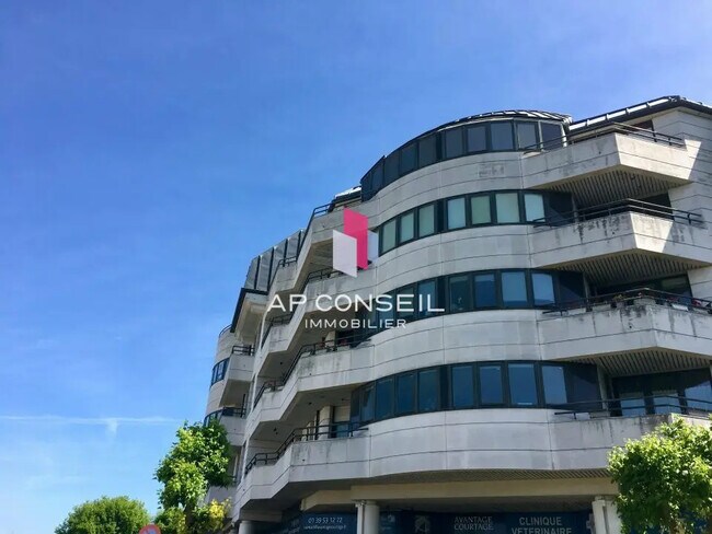 Plus de détails pour 44 Boulevard Saint Antoine, Le Chesnay-Rocquencourt - Bureau à vendre