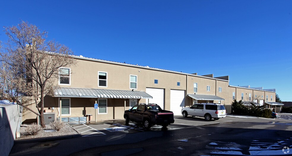 21 Bisbee Ct, Santa Fe, NM à vendre - Photo de l’immeuble – Image 3 sur 23