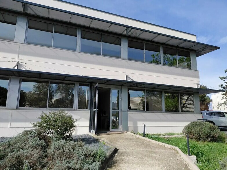 Bureau dans Saint-Jean-de-Védas à louer - Photo principale – Image 1 sur 9