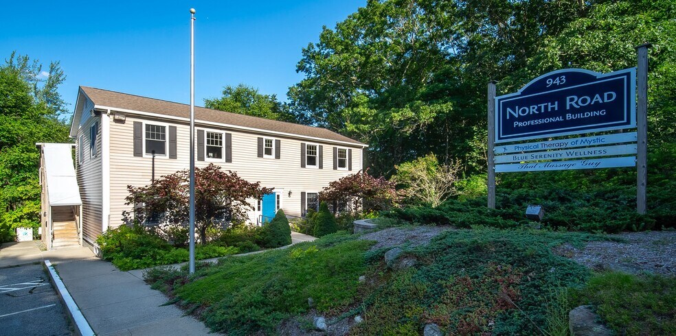 943 North Rd, Groton, CT à vendre - Photo de l’immeuble – Image 1 sur 12