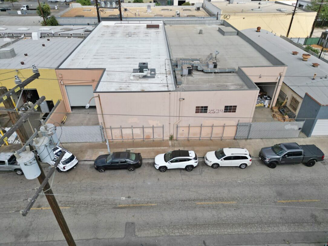 2537-2553 E 54th St, Huntington Park, CA à vendre Photo de l’immeuble– Image 1 sur 8