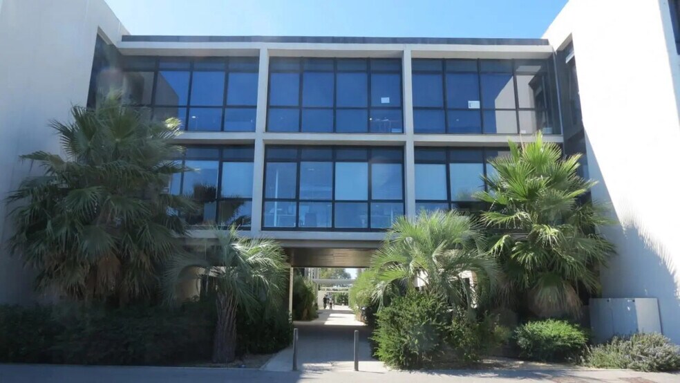 Bureau dans Pérols à louer - Photo de l’immeuble – Image 3 sur 9