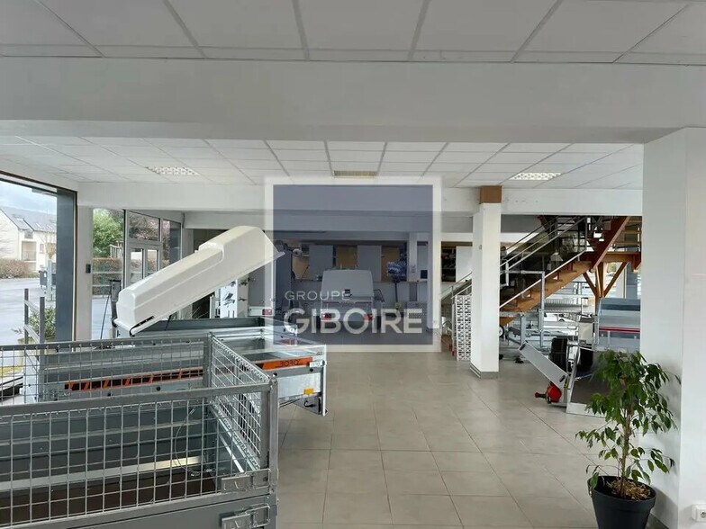 55 Avenue Du Général De Gaulle, Noyal-sur-Vilaine à louer - Photo de l’immeuble – Image 3 sur 3