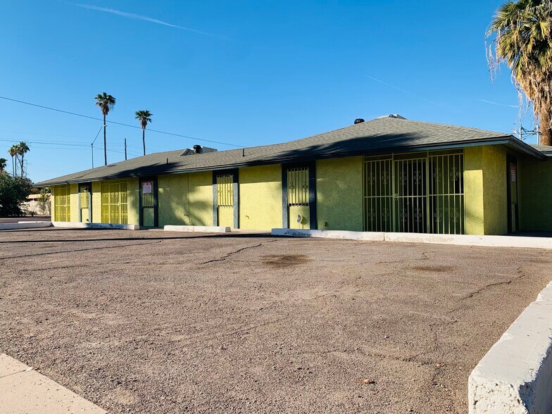 1102 W McDowell Rd, Phoenix, AZ à louer - Photo de l’immeuble – Image 2 sur 9