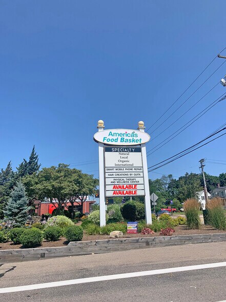 300-340 N Main St, Randolph, MA à louer - Photo de l’immeuble – Image 1 sur 1