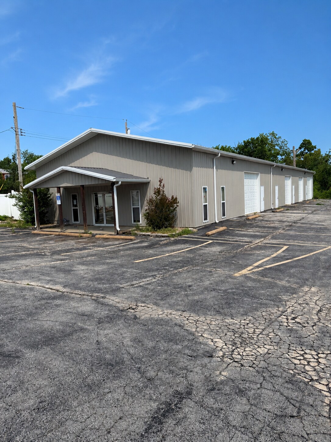 2010-2016 Key West Dr, Arnold, MO à louer Photo principale– Image 1 sur 17
