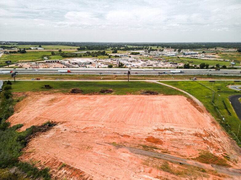 3139 S Interstate Dr, Norman, OK à vendre - Photo de l’immeuble – Image 3 sur 4