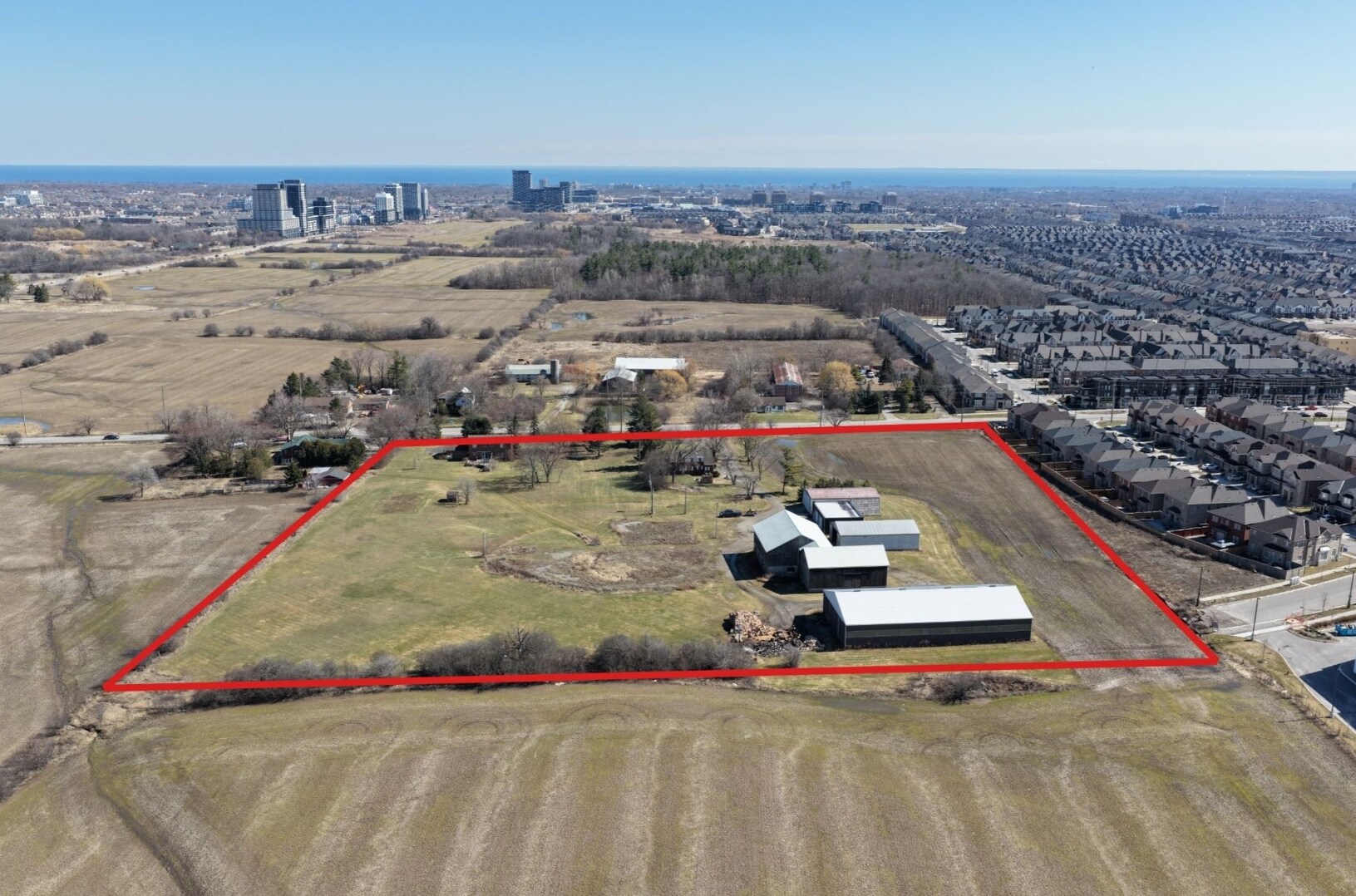 191 Burnhamthorpe Rd E, Oakville, ON à vendre Photo principale– Image 1 sur 8