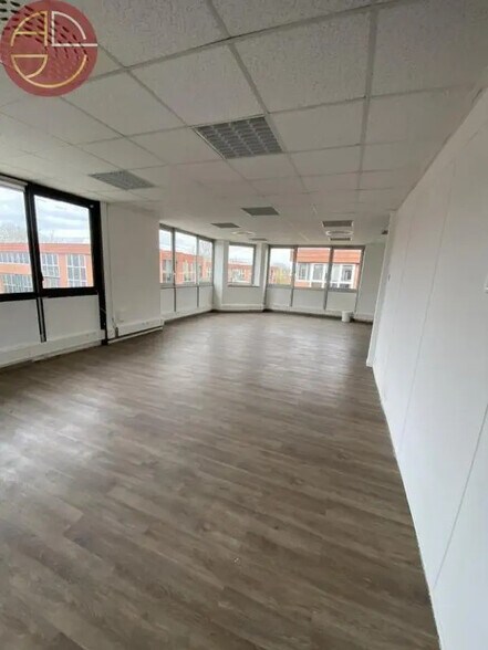 Bureau dans Colomiers à louer - Photo de l’immeuble – Image 2 sur 4