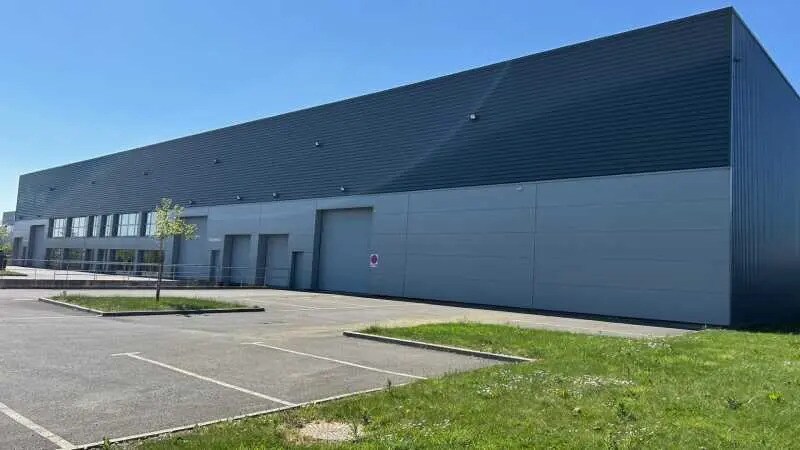 1 Allée Des Frères Montgolfier, Noyal-Châtillon-sur-Seiche à louer - Photo de l’immeuble – Image 3 sur 8