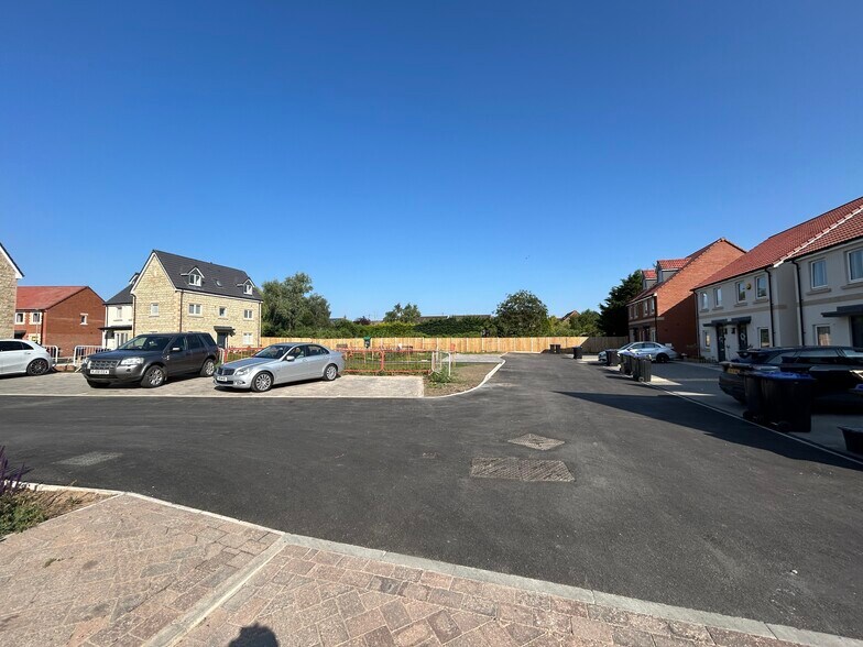 22 Roman Pl, Westbury à vendre - Photo de l’immeuble – Image 3 sur 3