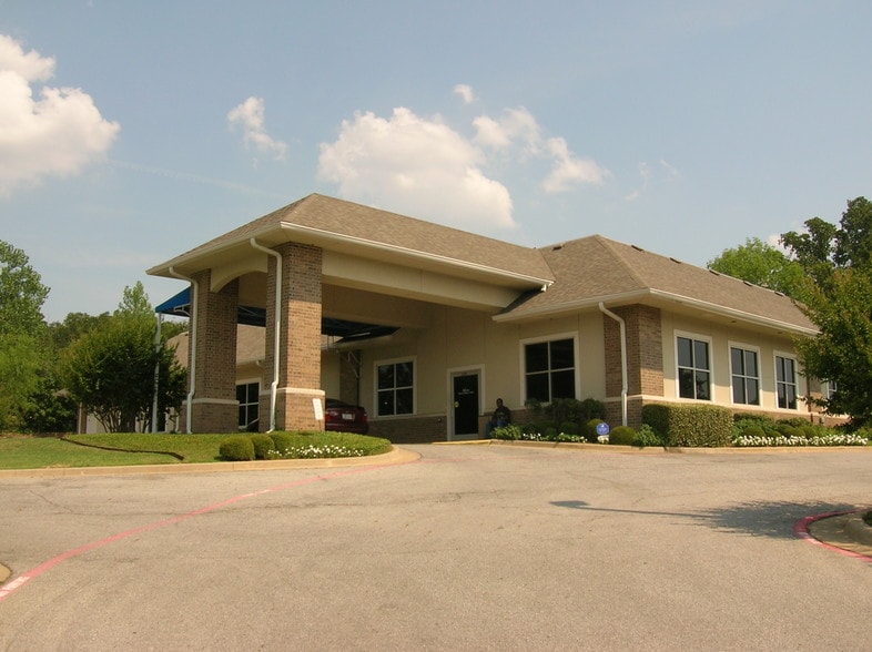 1220 Reba McEntire Ln, Denison, TX à vendre - Photo principale – Image 1 sur 14