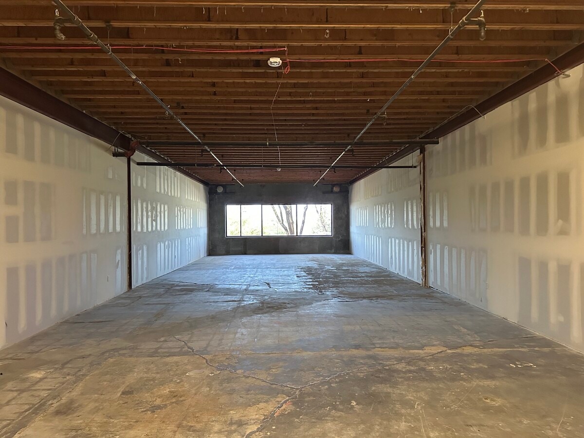 1470 Valley Vista Dr, Diamond Bar, CA 91765 - Lot 108 -  - Photo intérieure - Image 2 of 6