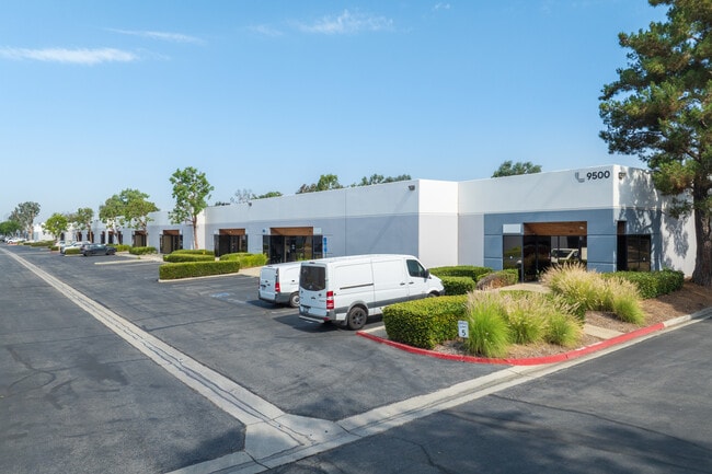Plus de détails pour 9370 7th St, Rancho Cucamonga, CA - Local d'activités à louer