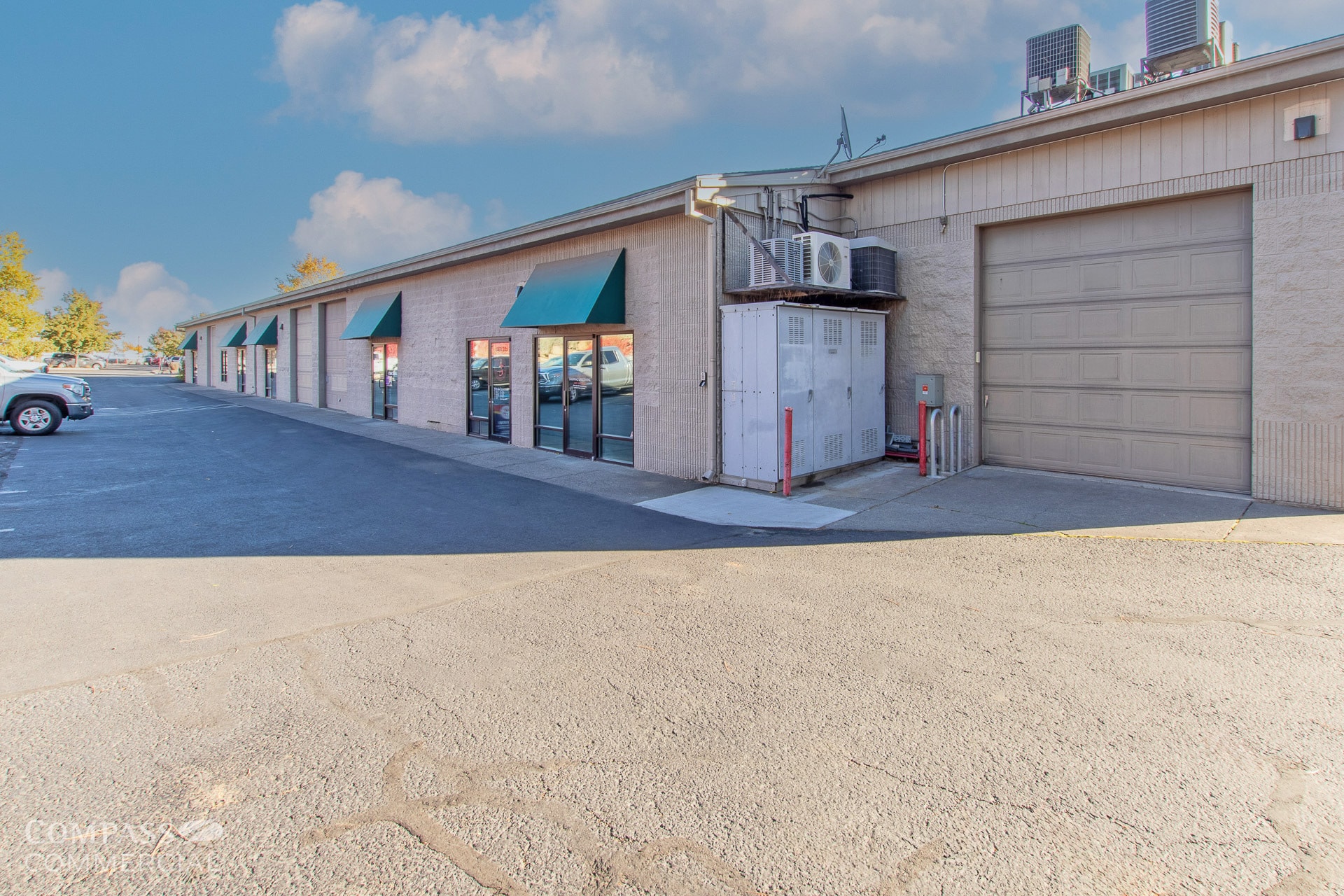 2525 NE Twin Knolls Dr, Bend, OR à louer Photo intérieure– Image 1 sur 16