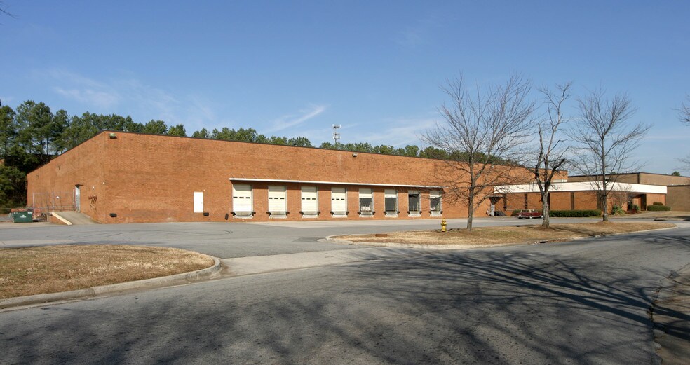 3029 Bankers Industrial Dr, Atlanta, GA à louer - Photo de l’immeuble – Image 2 sur 5