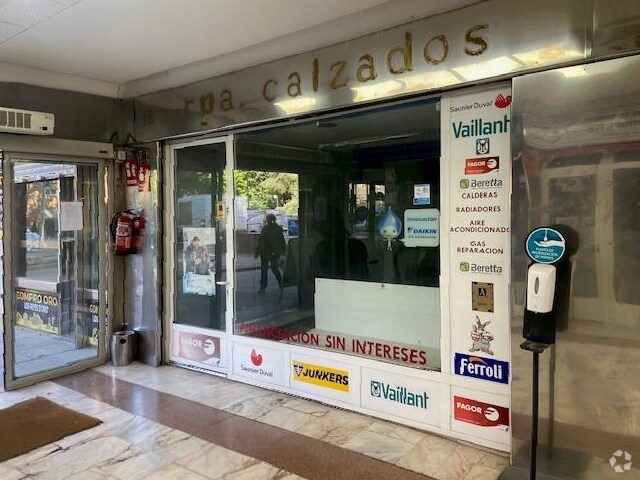 Madrid, MAD 28031 - Lot Puerta 18, Esc. 3 - - Photo intérieure - Image 2 of 4