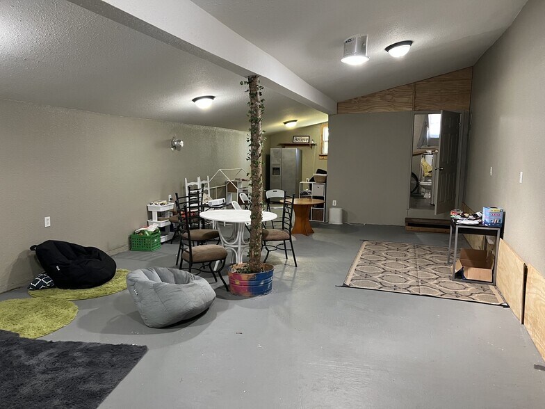 60 Houston St, Hawkinsville, GA à louer - Photo intérieure – Image 3 sur 4