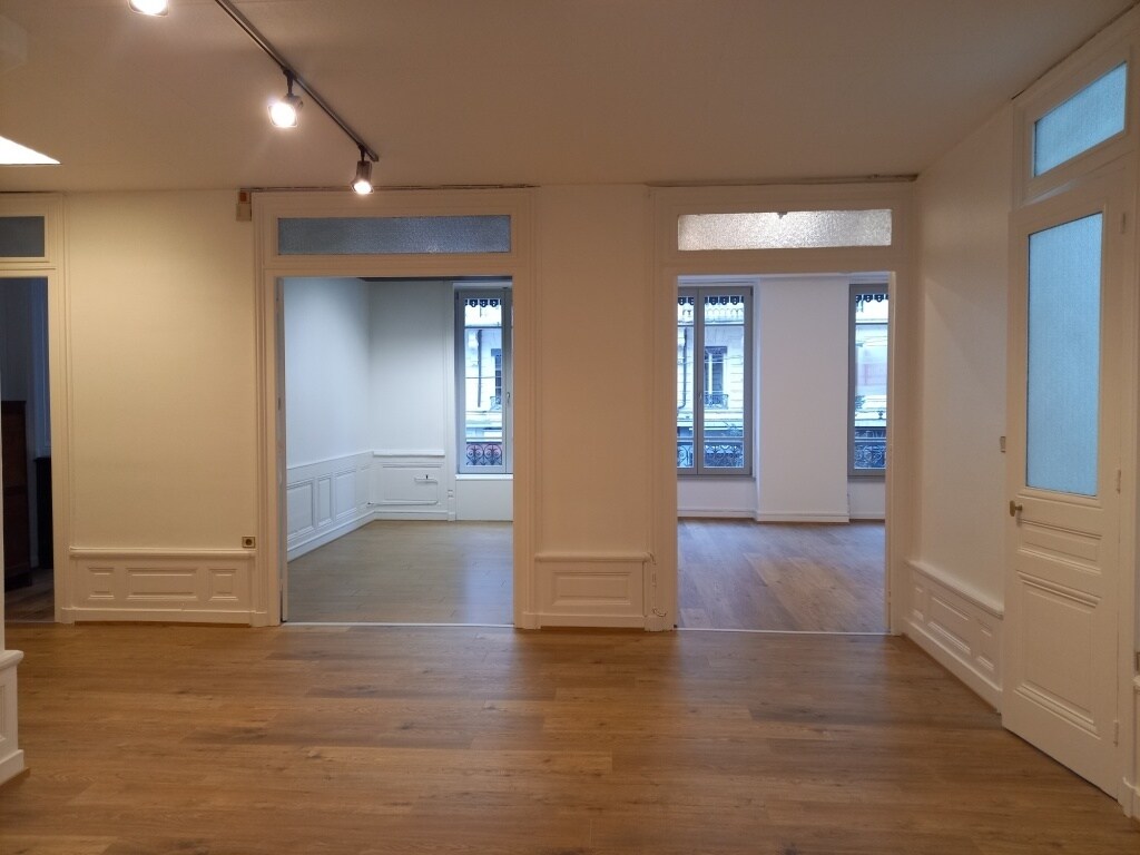 Bureau dans Lyon à louer Photo intérieure– Image 1 sur 9