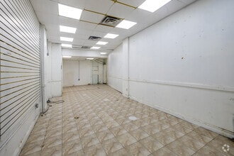 1107-1111 Brighton Beach Ave, Brooklyn, NY à louer Photo intérieure– Image 1 sur 4