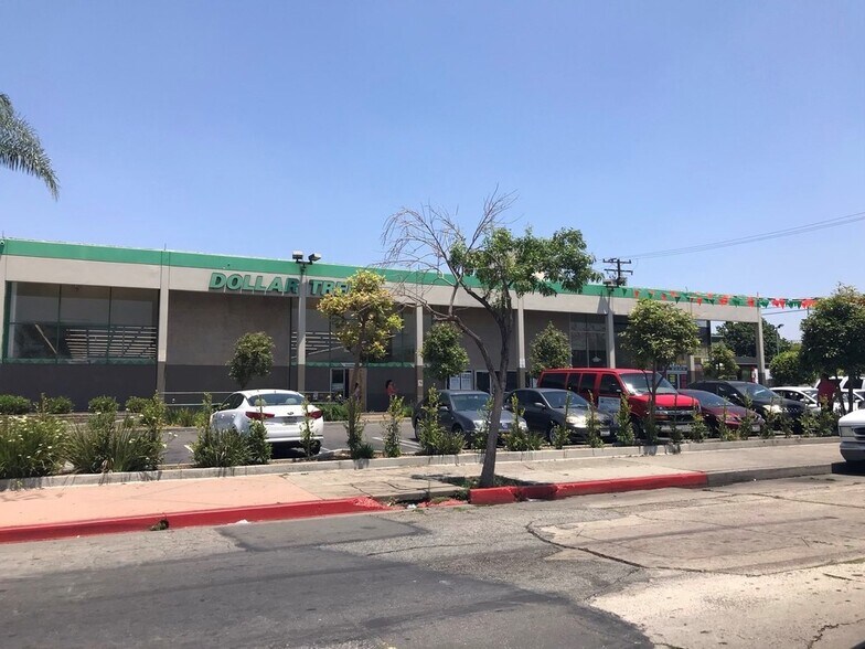 631 S Main St, Santa Ana, CA à louer - Photo de l’immeuble – Image 2 sur 5